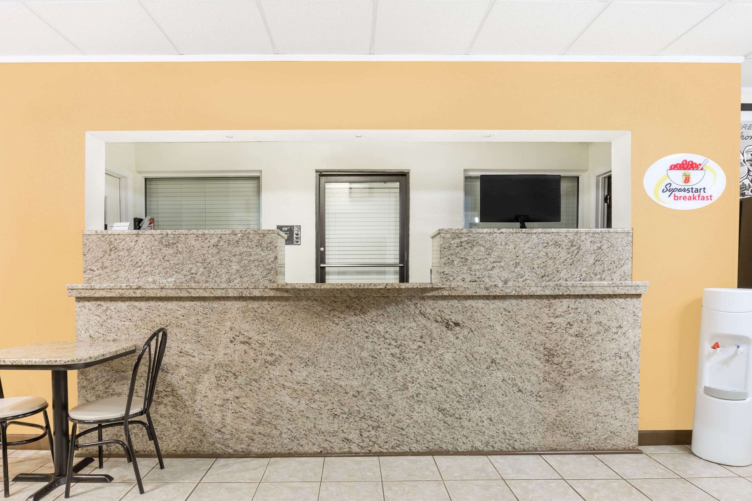 Lobby | Super 8 by Wyndham Santee