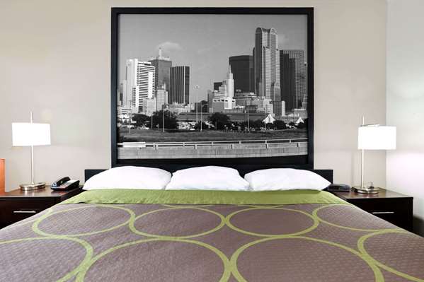  - Super 8 Hotel Bedford