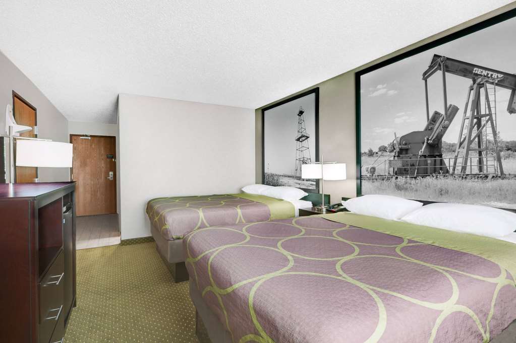 SUPER 8 BY WYNDHAM BEDFORD DFW AIRP-guestroom-Guest Room,On-Site.jpg