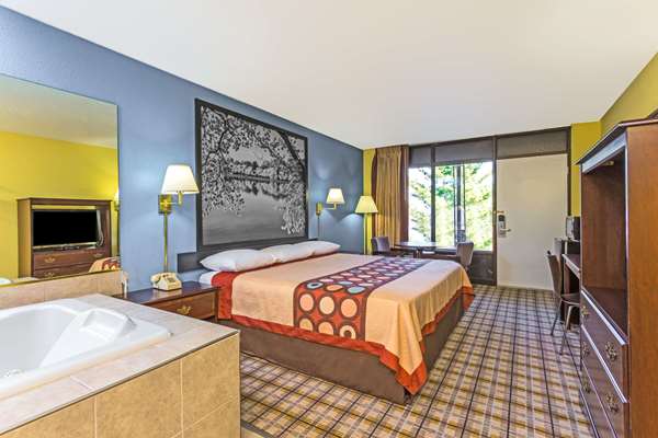 Suite - Super 8 Motel Jessup - I-95, Exit 41