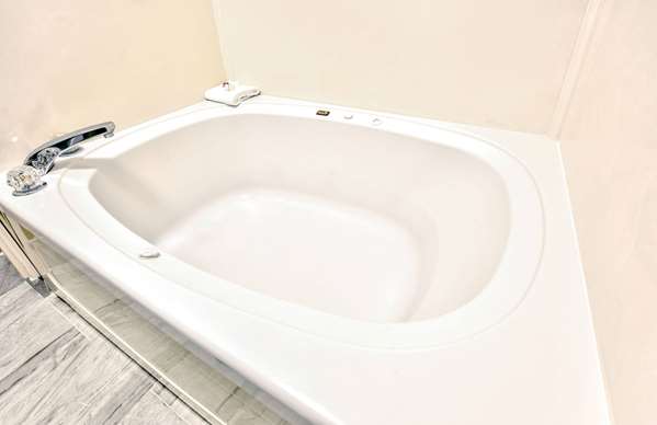 Suite - Super 8 Motel Tillmans Corner - I-10, Exit 15