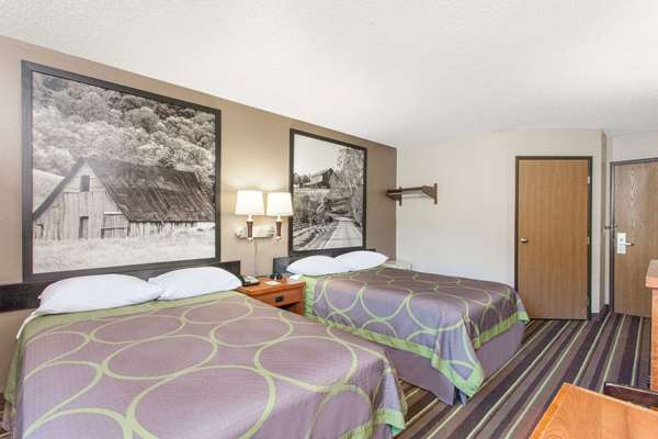  - Super 8 Motel Pounding Mill