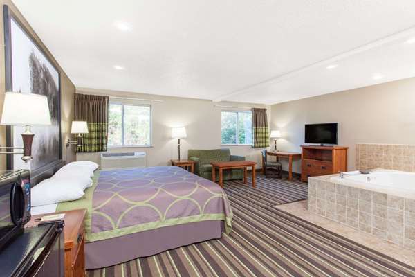  - Super 8 Motel Pounding Mill