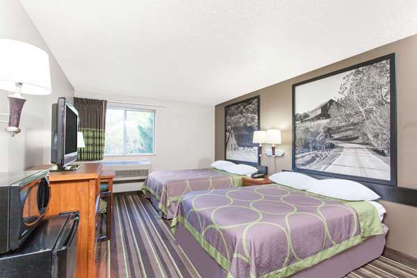  - Super 8 Motel Pounding Mill