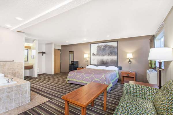  - Super 8 Motel Pounding Mill