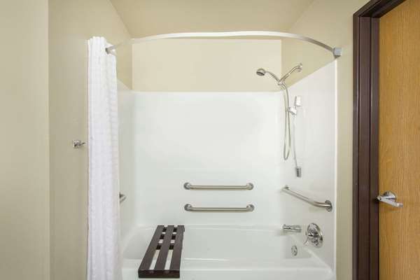  - Super 8 Motel Pounding Mill