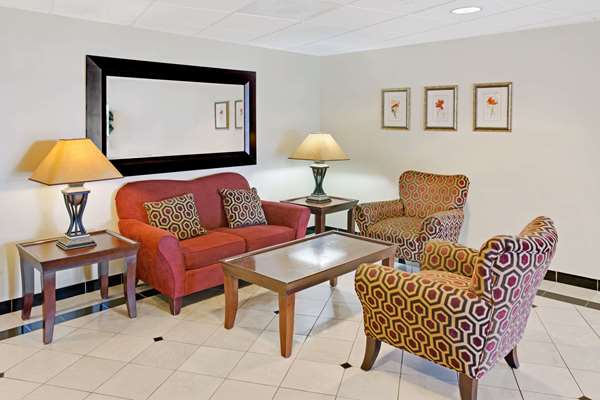  - Days Inn & Suites Laurel