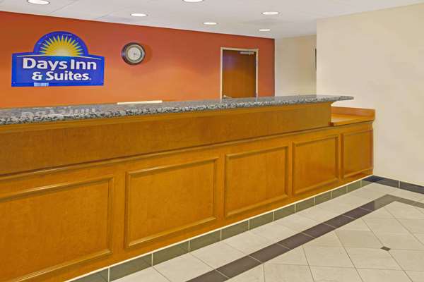  - Days Inn & Suites Laurel