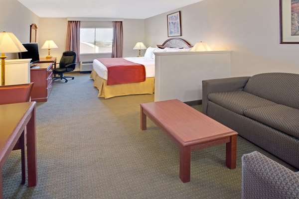  - Days Inn & Suites Laurel
