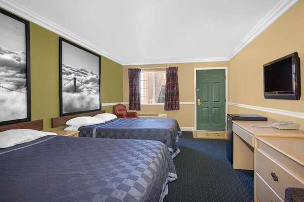  - Super 8 Hotel Downtown Hayward