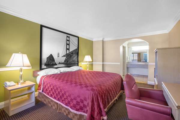  - Super 8 Hotel Downtown Hayward