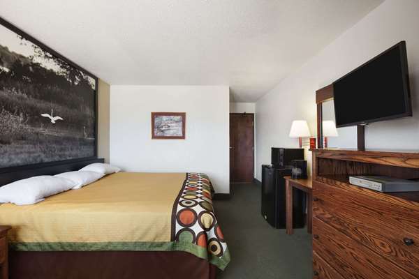  - Super 8 Hotel Bowling Green