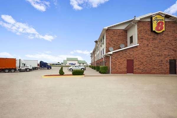  - Super 8 Hotel Bowling Green