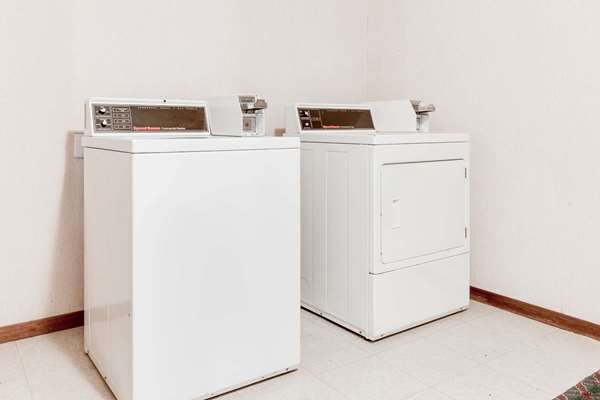 Amenities - Super 8 Hotel Battlefield Area Springfield