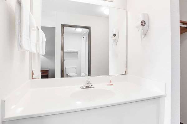  - Super 8 Hotel Battlefield Area Springfield