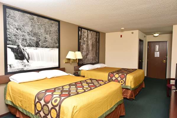  - Super 8 Hotel Battlefield Area Springfield