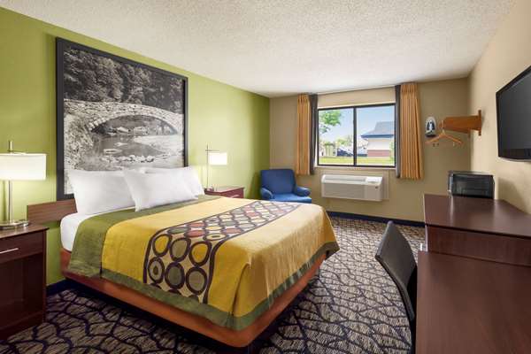  - Super 8 Hotel Ankeny - I-35, Exit 92
