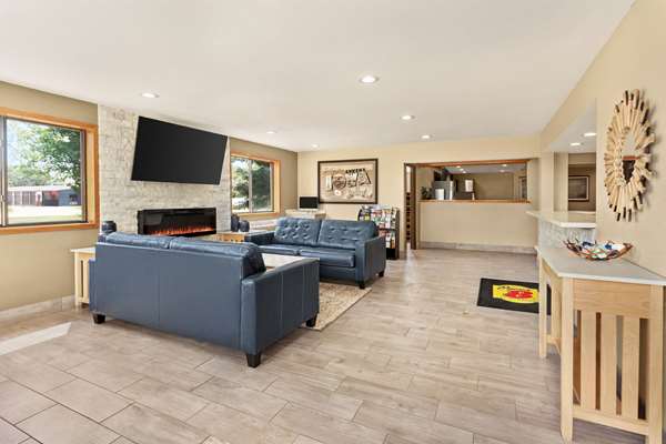  - Super 8 Hotel Ankeny - I-35, Exit 92