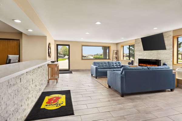  - Super 8 Hotel Ankeny - I-35, Exit 92