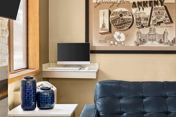 Conference Area - Super 8 Hotel Ankeny - I-35, Exit 92