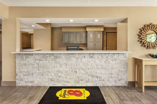  - Super 8 Hotel Ankeny - I-35, Exit 92