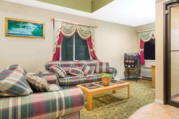  - Super 8 Hotel Olney