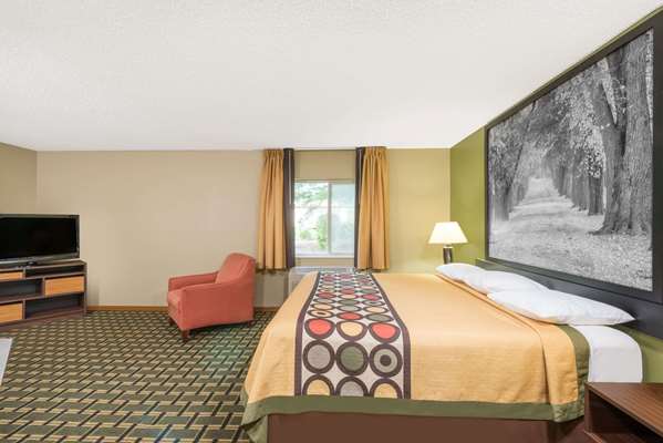  - Super 8 Hotel Olney