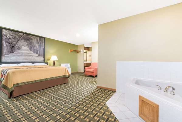  - Super 8 Hotel Olney