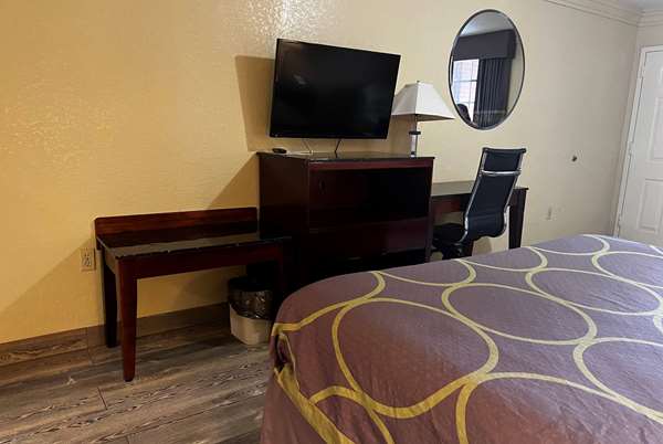  - Super 8 Motel Katy - I-10, Exit 745