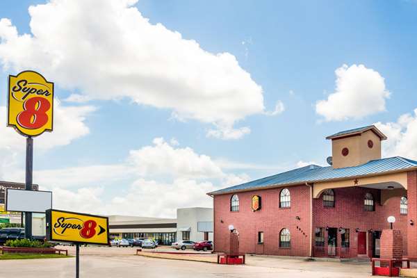 Exterior view - Super 8 Motel Katy - I-10, Exit 745