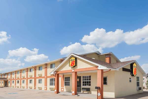 Exterior view - Super 8 Motel Chickasha