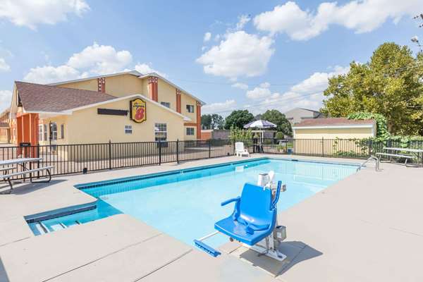Pool - Super 8 Motel Chickasha