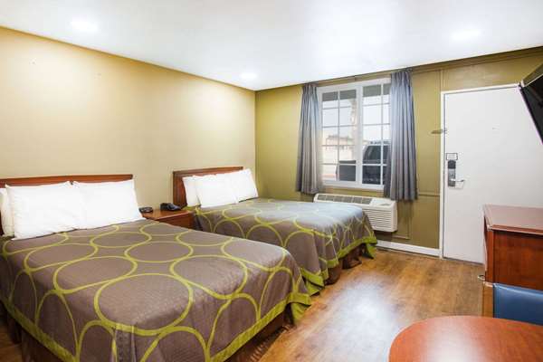  - Super 8 Motel Redlands - I-10, Exit 77