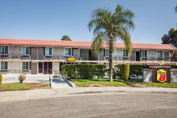 Exterior view - Super 8 Motel Redlands - I-10, Exit 77
