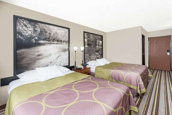  - Super 8 Hotel Bolivar