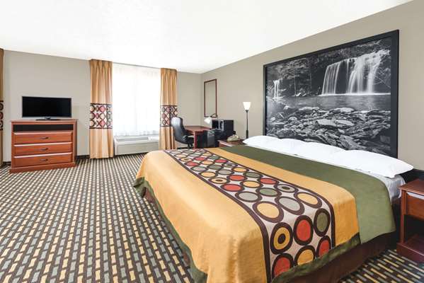  - Super 8 Hotel Bolivar