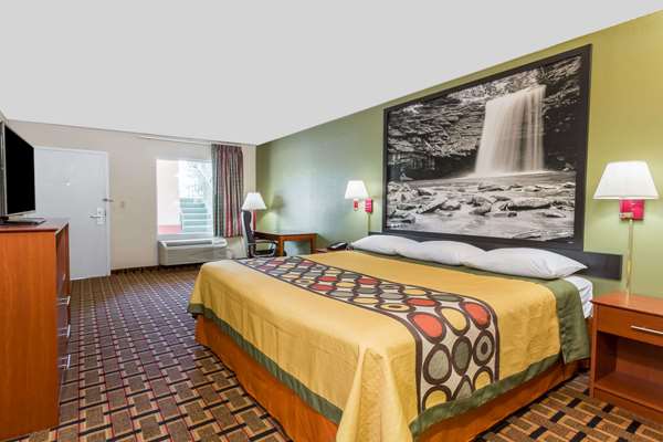  - Super 8 Motel Stafford - I-95, Exit 143