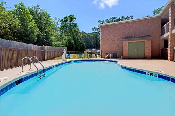 Pool - Super 8 Motel Acworth - I-75, Exit 277