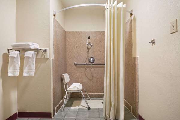  - Super 8 Motel Baton Rouge - I-12, Exit 4