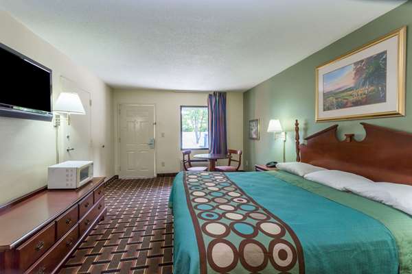  - Super 8 Motel Norcross - I-85, Exit 101
