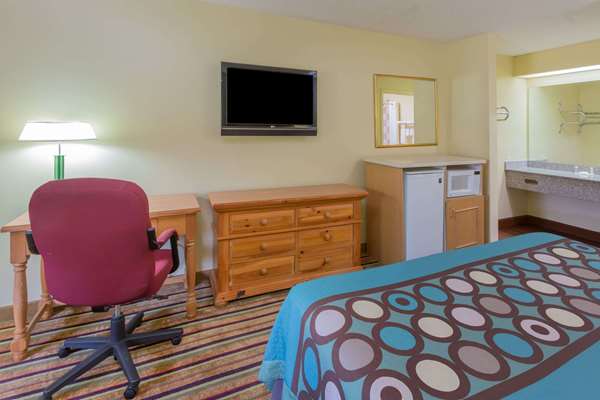  - Super 8 Motel Norcross - I-85, Exit 101