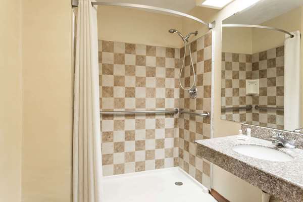  - Super 8 Motel Norcross - I-85, Exit 101