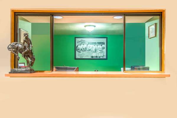  - Super 8 Hotel Buena Vista