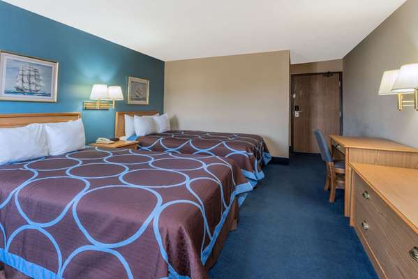  - Super 8 Motel Potosi