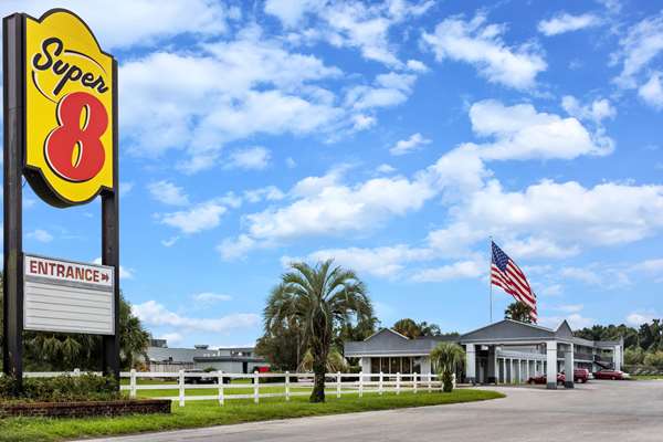 Exterior view - Super 8 Motel Ocala - I-75, Exit 352