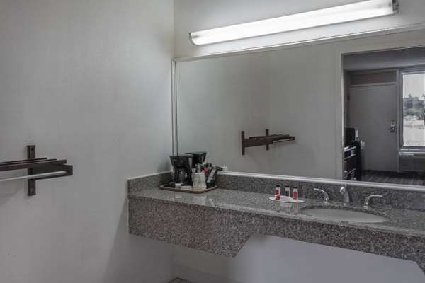  - Super 8 Motel Ocala - I-75, Exit 352