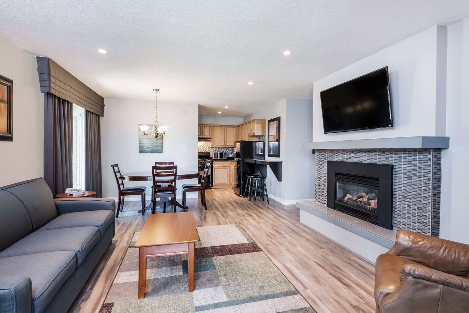 Super 8 Motel Port Elgin, ON See Discounts