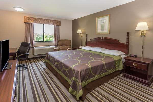  - Super 8 Motel Yorkville