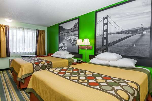  - Super 8 Motel Yreka - I-5, Exit 776