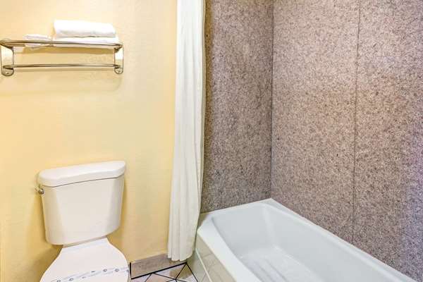  - Super 8 Motel Yreka - I-5, Exit 776